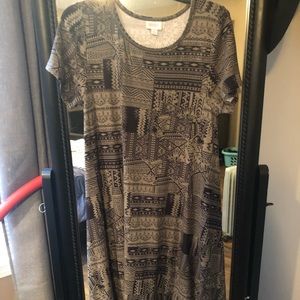 Lularoe Carly